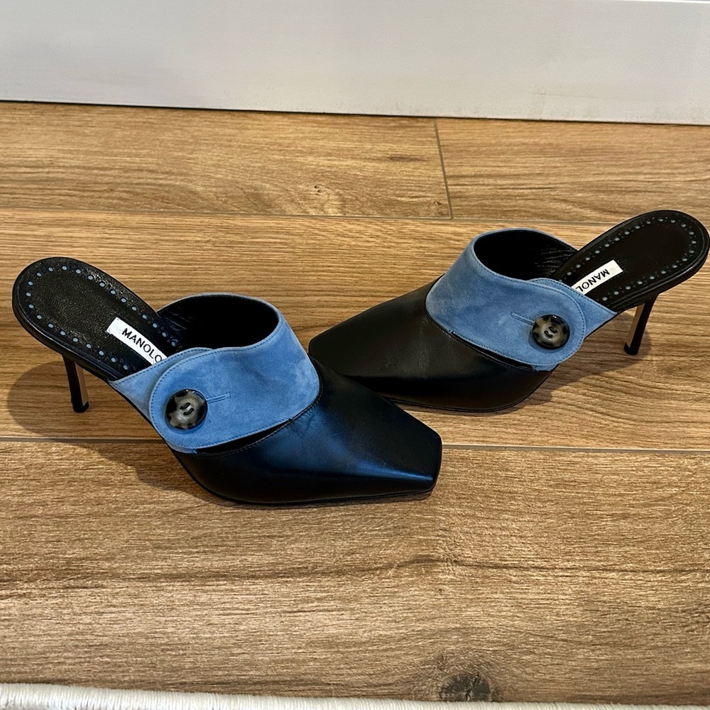 Manolo Blahnik - Two tone Blue & Black Suede & Leather Mule Heels